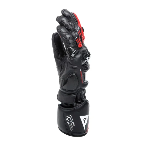 The Dainese Druid 4 leather racing gloves are an expression of the highest protection standards, designed for maximum performance on the track and the road. World Championship safety and ergonomics are guaranteed by the presence of the pre-curved and thermoformed sleeve, the carbon inserts on the knuckles and back, and the thermoplastic protector on the little finger. They are guaranteed to be resistant owing to the polyurethane inserts on the palm and joints, while four-way stretch ensures extreme comfort and a perfect fit at all times.