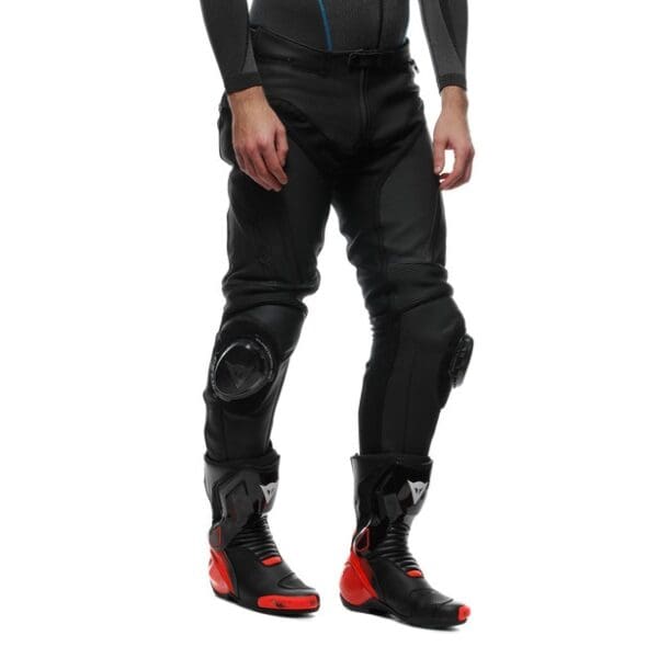 DAINESE DELTA 4 PERF. LEATHER PANTS BLACK - Image 4