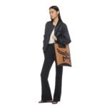 MCM MEDIUM AREN FOLD TOTE IN MEGA LAUREL VISETOS COGNAC