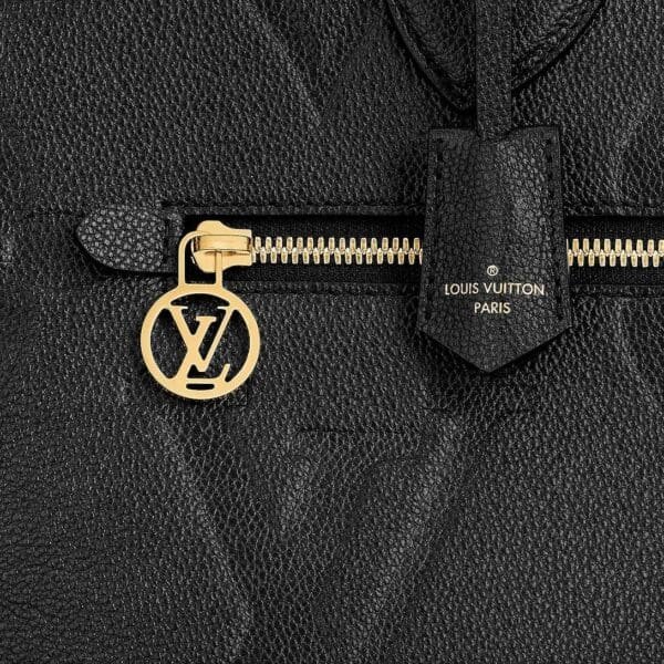 LOUIS VUITTON TRAVEL BAG