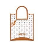 MCM MEDIUM AREN FOLD TOTE IN MEGA LAUREL VISETOS WHITE