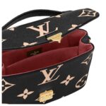 LOUIS VUITTON POCHETTE METIS