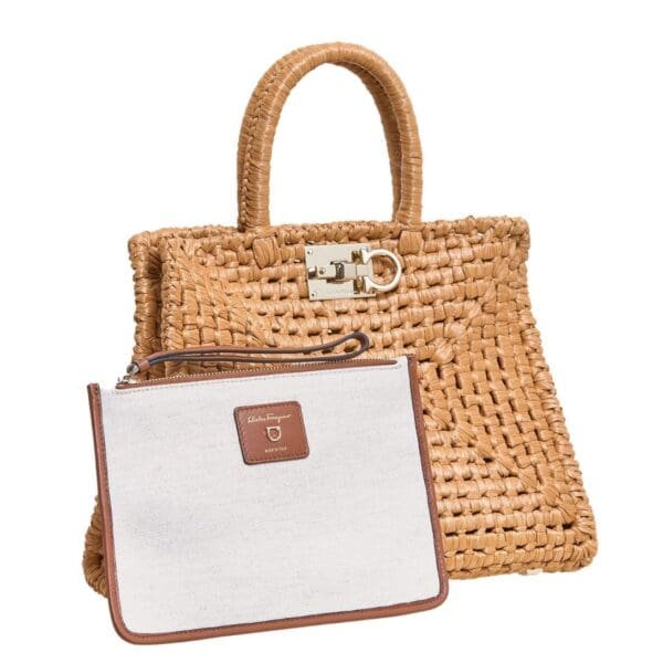 FERRAGAMO STUDIO BOX BAG (M)