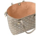 LOUIS VUITTON BLOSSOM MM