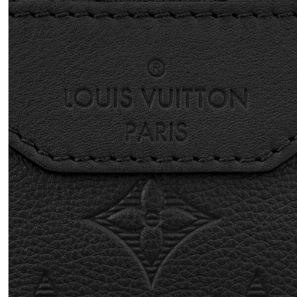 LOUIS VUITTON TRIO MESSENGER