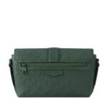 LOUIS VUITTON S CAPE MESSENGER