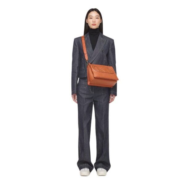 MCM MEDIUM MODE TRAVIA SHOULDER BAG IN SPANISH CALF LEATHER BROWN