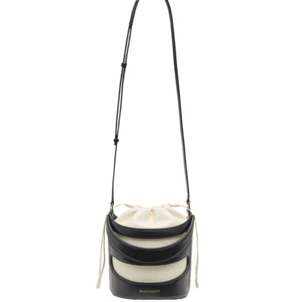 ALEXANDER MCQUEEN WOMEN'S THE RISE BUCKET IN BLACK/SOFT IVORY - Image 5