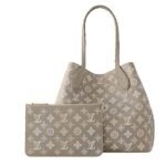 LOUIS VUITTON BLOSSOM MM