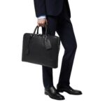 LOUIS VUITTON PORTE DOCUMENT VOYAGE PM