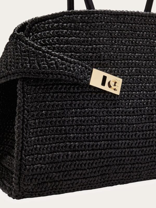HUG HANDBAG (M)