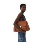 CHLOE PENELOPE LARGE SOFT SHOULDER BAG CARAMEL