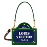 LOUIS VUITTON PETITE MALLE
