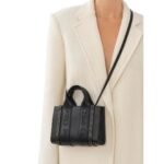 CHLOE MINI WOODY TOTE BAG BLACK