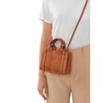 CHLOE MINI WOODY TOTE BAG CARAMEL