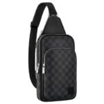 LOUIS VUITTON AVENUE SLINGBAG NM