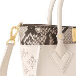 LOUIS VUITTON ON MY SIDE PM