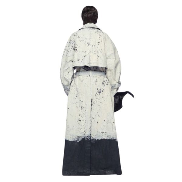 THE ATTICO WHITE AND BLACK TRENCH