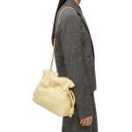 LOEWE BORSA FLAMENCO CLUTCH IN SHEARLING