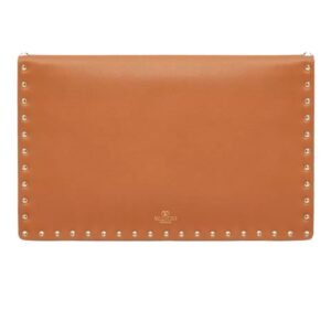 VALENTINO GARAVANI ROCKSTUD RAFFIA CLUTCH BAG