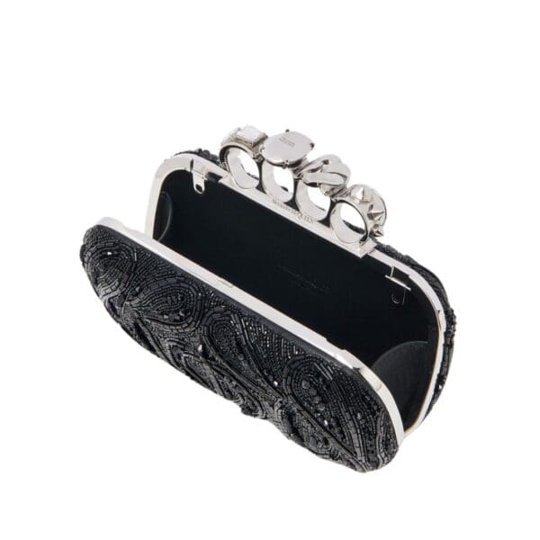 ALEXANDER MCQUEEN WOMANS KNUCKLE CLUTCH IN BLACK