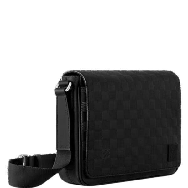 LOUIS VUITTON DISTRICT PM