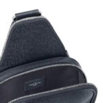 LOUIS VUITTON AVENUE SLINGBAG NM