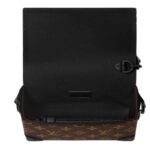 LOUIS VUITTON STEAMER WEARABLE WALLET