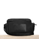 AMI DE COEUR MESSENGER BAG IN BLACK