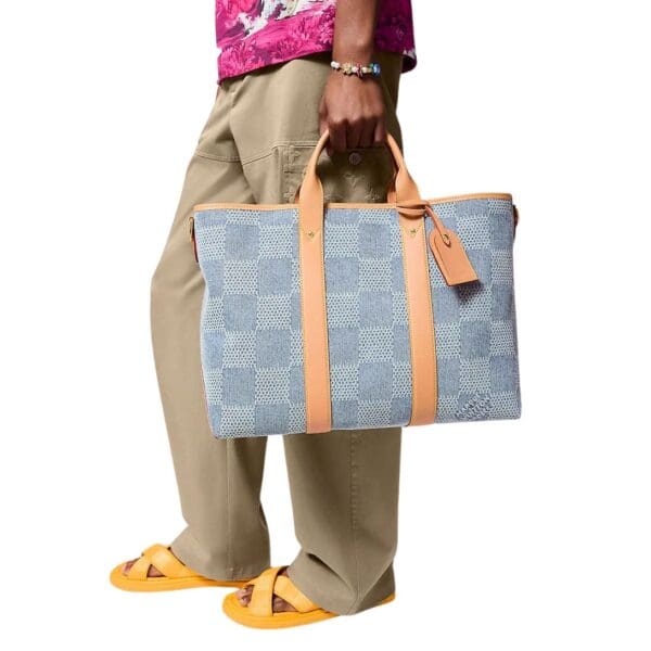 LOUIS VUITTON WEEKEND TOTE