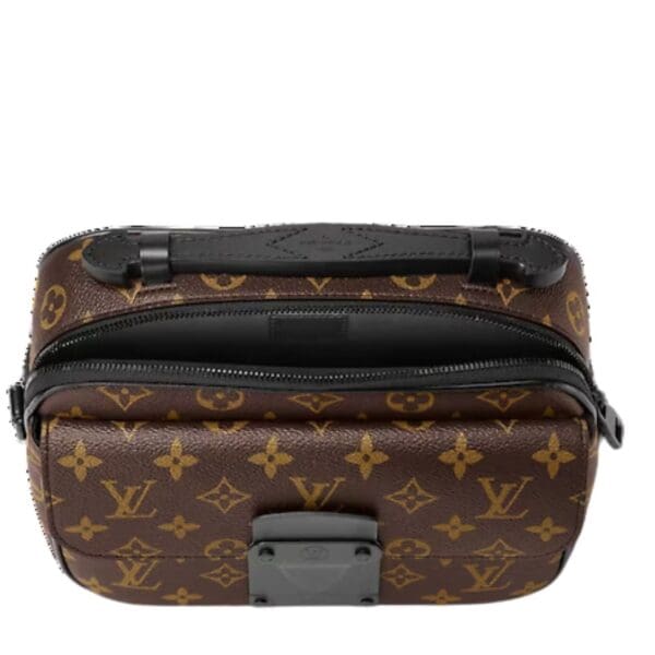 LOUIS VUITTON S LOCK MESSENGER