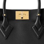 LOUIS VUITTON ON MY SIDE PM