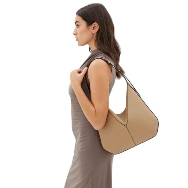 VALEXTRA VIVI HOBO BAG