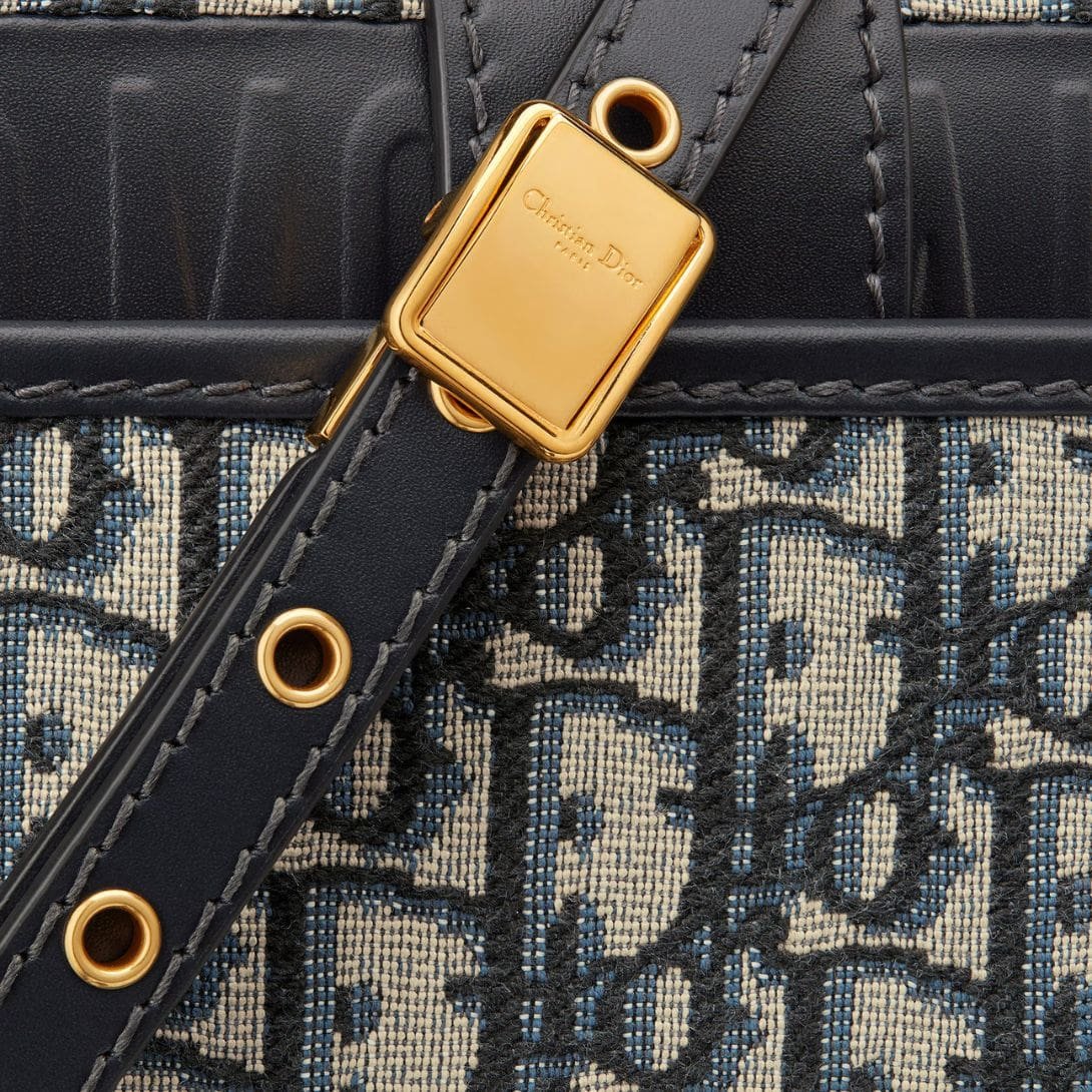 DIOR 30 MONTAIGNE EAST-WEST BAG WITH CHAIN