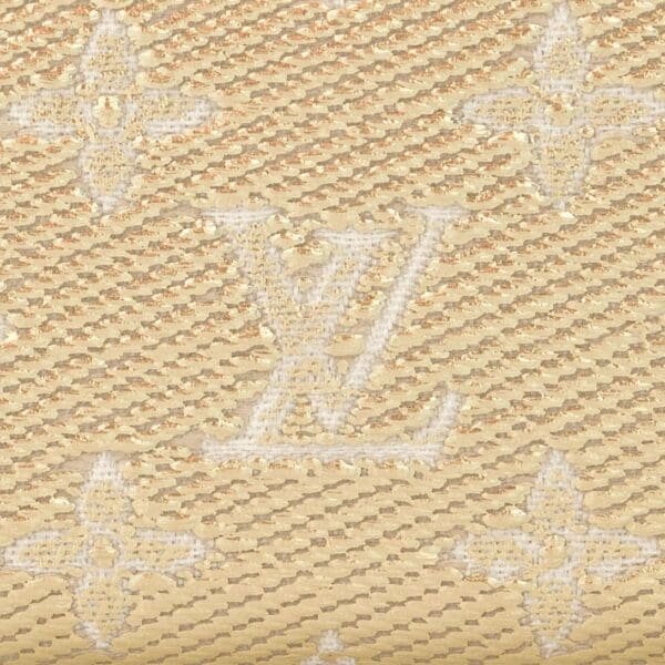 LOUIS VUITTON ZIPPY COIN PURSE