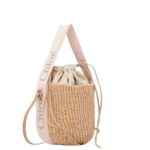 CHLOE SMALL WOODY BASKET BLUSHY BEIGE