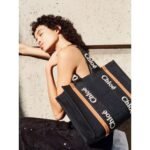 CHLOE MEDIUM WOODY TOTE BAG BLACK AND BEIGE