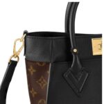 LOUIS VUITTON ON MY SIDE PM