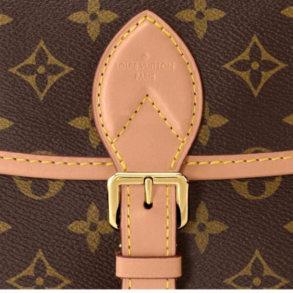LOUIS VUITTON DIANE