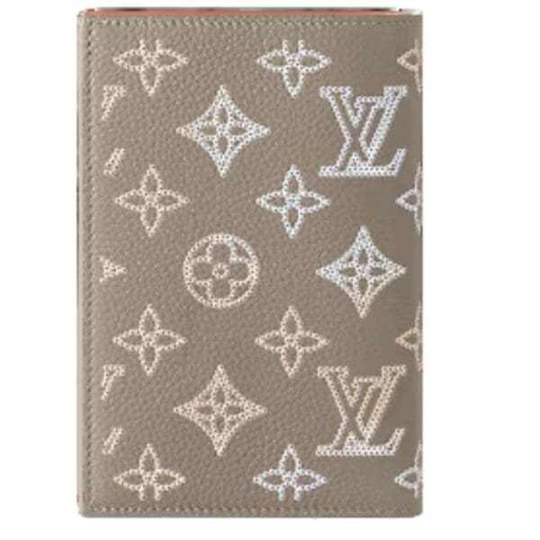 LOUIS VUITTON PASSPORT COVER