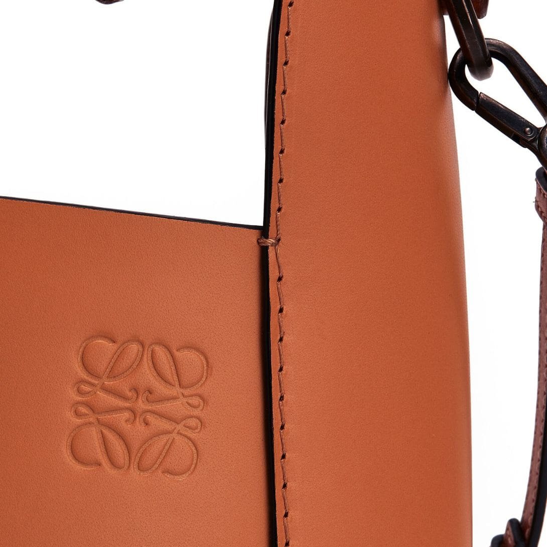 LOEWE BAMBOO BUCKET BAG IN CALFSKIN