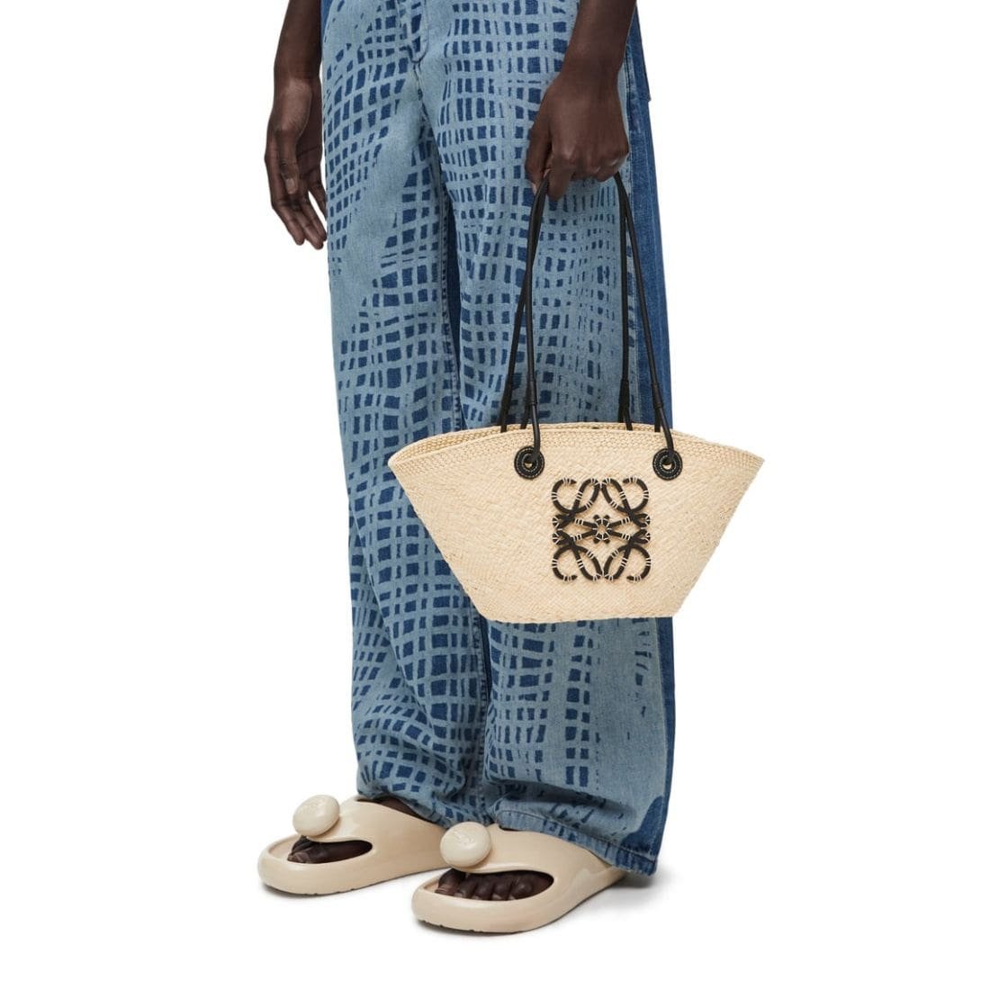 LOEWE SMALL ANAGRAM BASKET BAG IN IRACA PALM AND CALFSKIN
