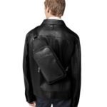 LOUIS VUITTON AVENUE SLINGBAG NM
