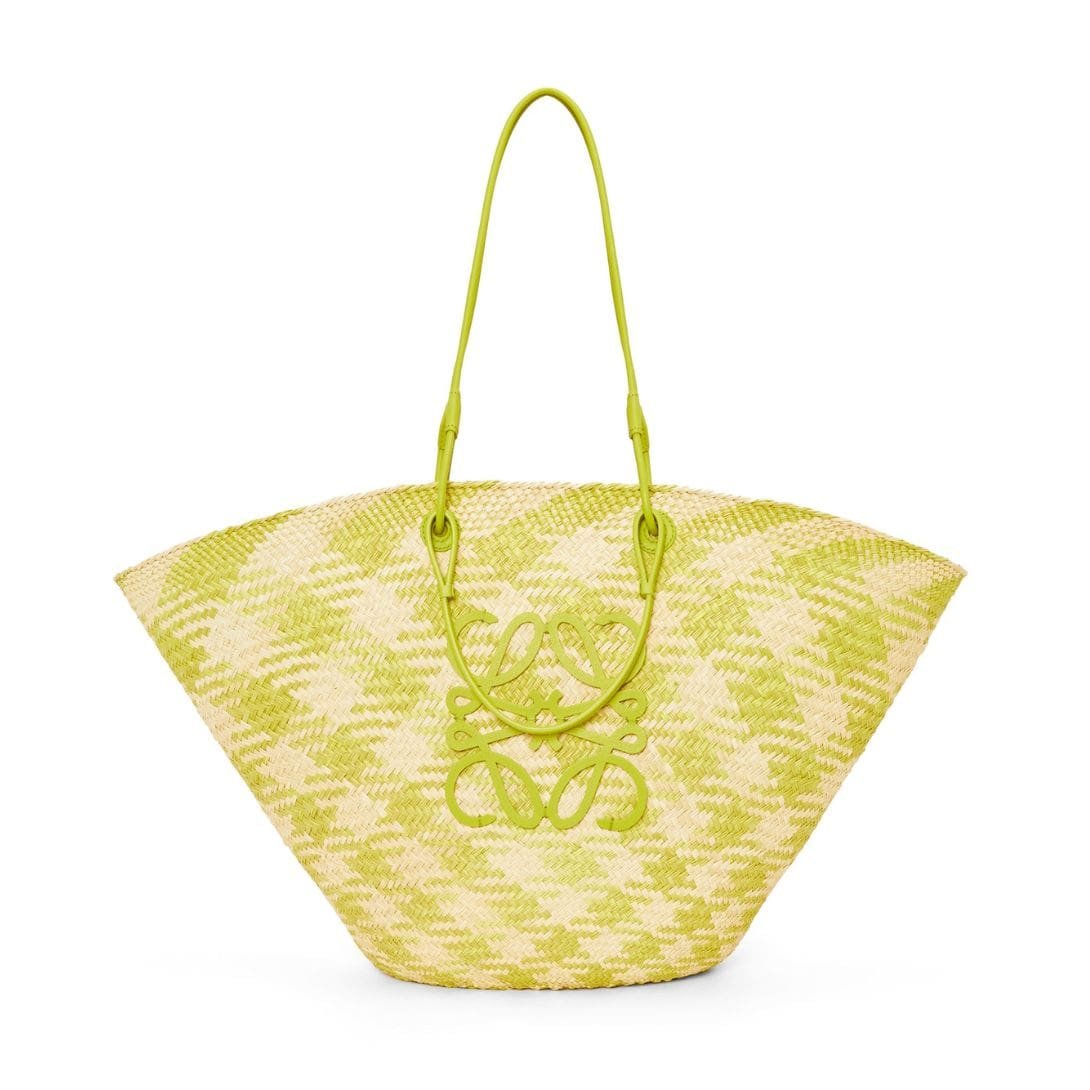 LOEWE LARGE ANAGRAM BASKET BAG IN IRACA PALM AND CALFSKIN 1 LOEWE LARGE ANAGRAM BASKET BAG IN IRACA PALM AND CALFSKIN