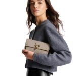 LOUIS VUITTON VAVIN CHAIN WALLET