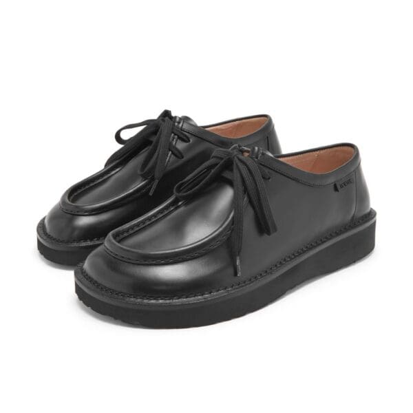 LOEWE FARO LACEE UP IN PULL UP CALFSKIN