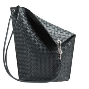 BOTTEGA VENETA MEDIUM KNOT BUCKET