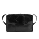 BOTTEGA VENETA MEDIUM ARCO CAMERA BAG