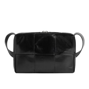 BOTTEGA VENETA MEDIUM ARCO CAMERA BAG