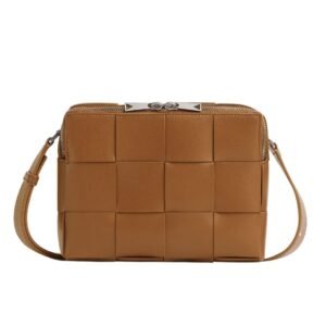 BOTTEGA VENETA CASSETTE CAMERA BAG